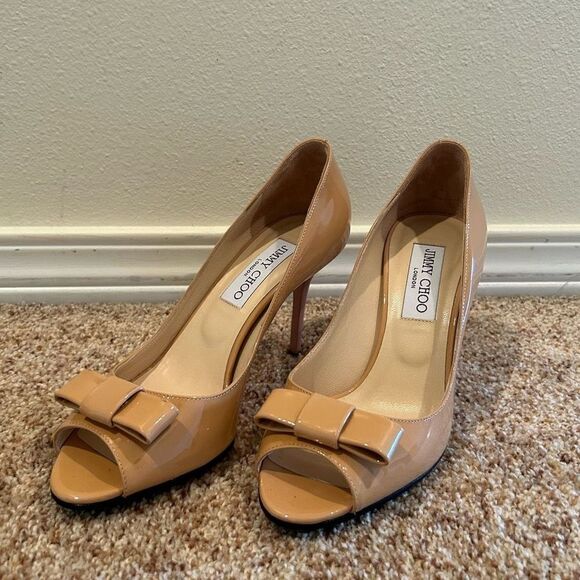 Jimmy Choo Size 37 Patent Heels (No flaws) Like New
